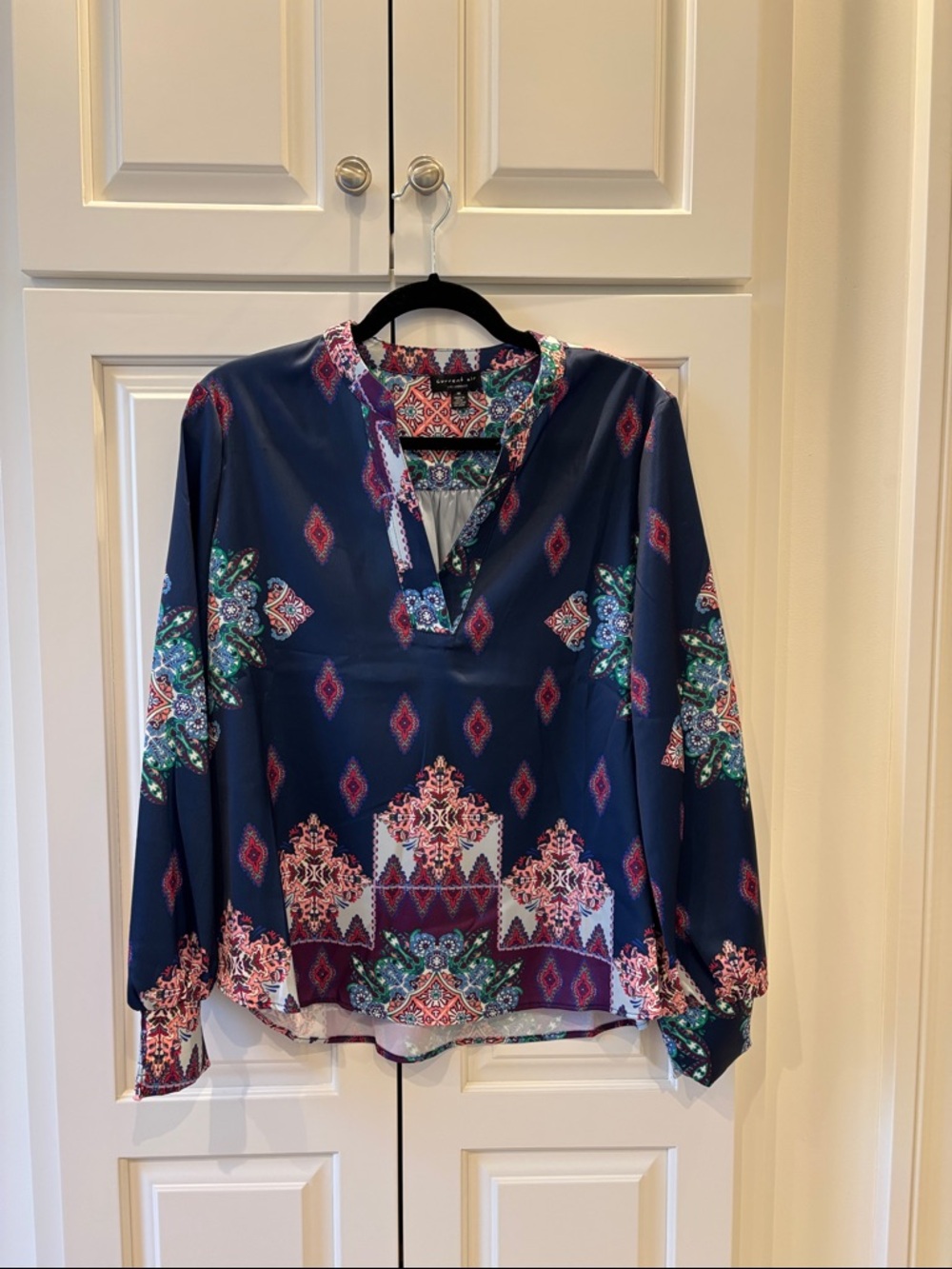 Current Air Navy Multi-Color Printed V-Neck Tunic